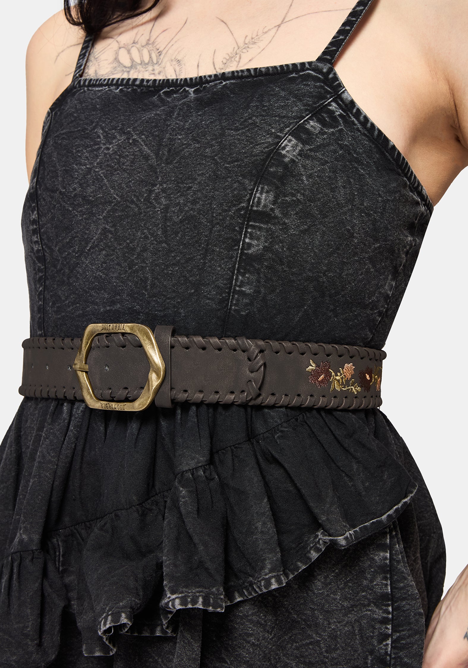 AC4443_NETTLEWHIPSTICHFLORALEMBROIDEREDBELT_423_bbeffbff-542f-400b-847f-10f5e571295d