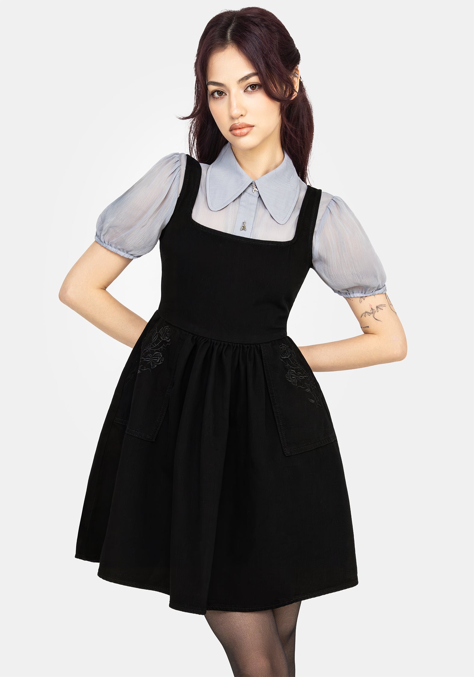 AW24JB714_DEADHEADROSEEMBROIDEREDDENIMMINISMOCKDRESS_010