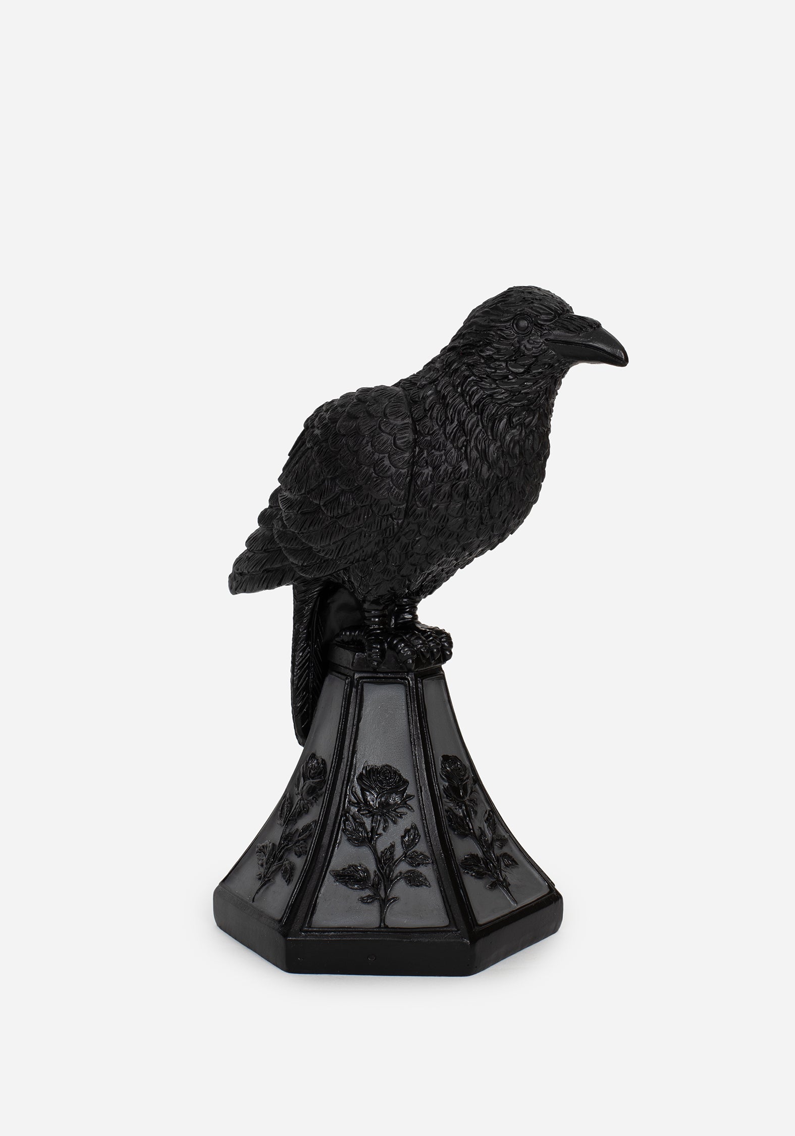 CI2629_LURKRAVENCANDLESTICK-001