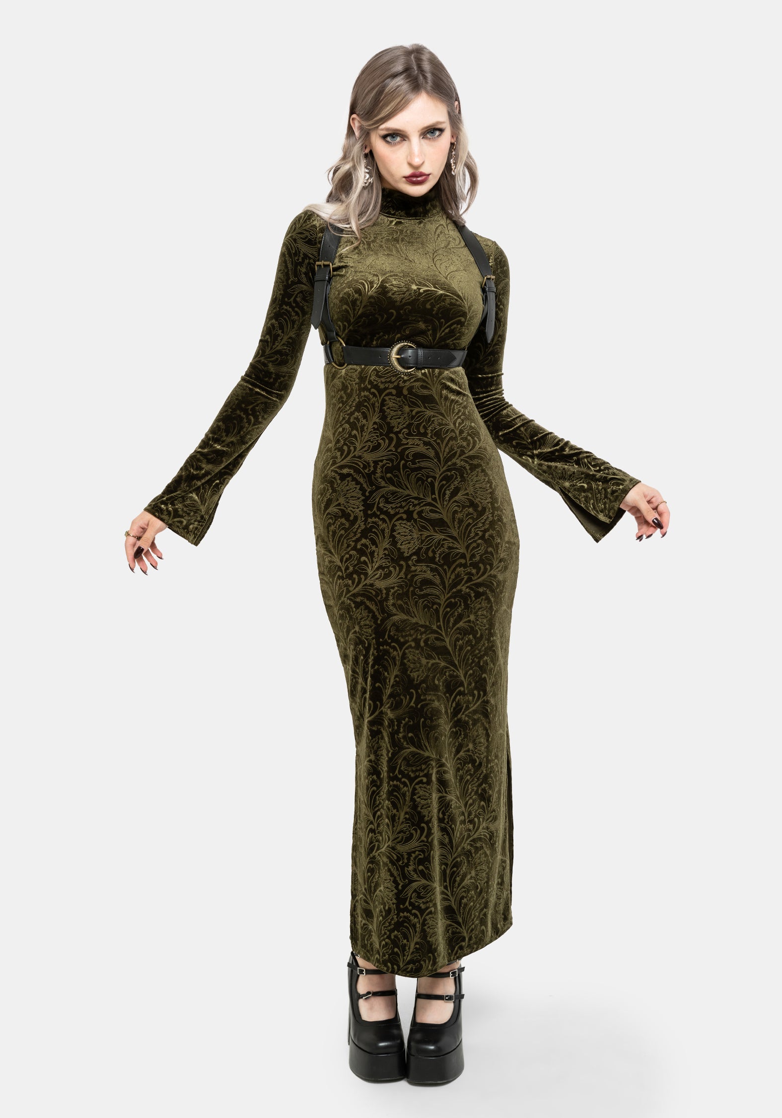 DR3301_EBONELLEDEBOSSEDVELOURMAXIDRESS_1_889b2a28-9a54-493c-9e06-af99fd806f83