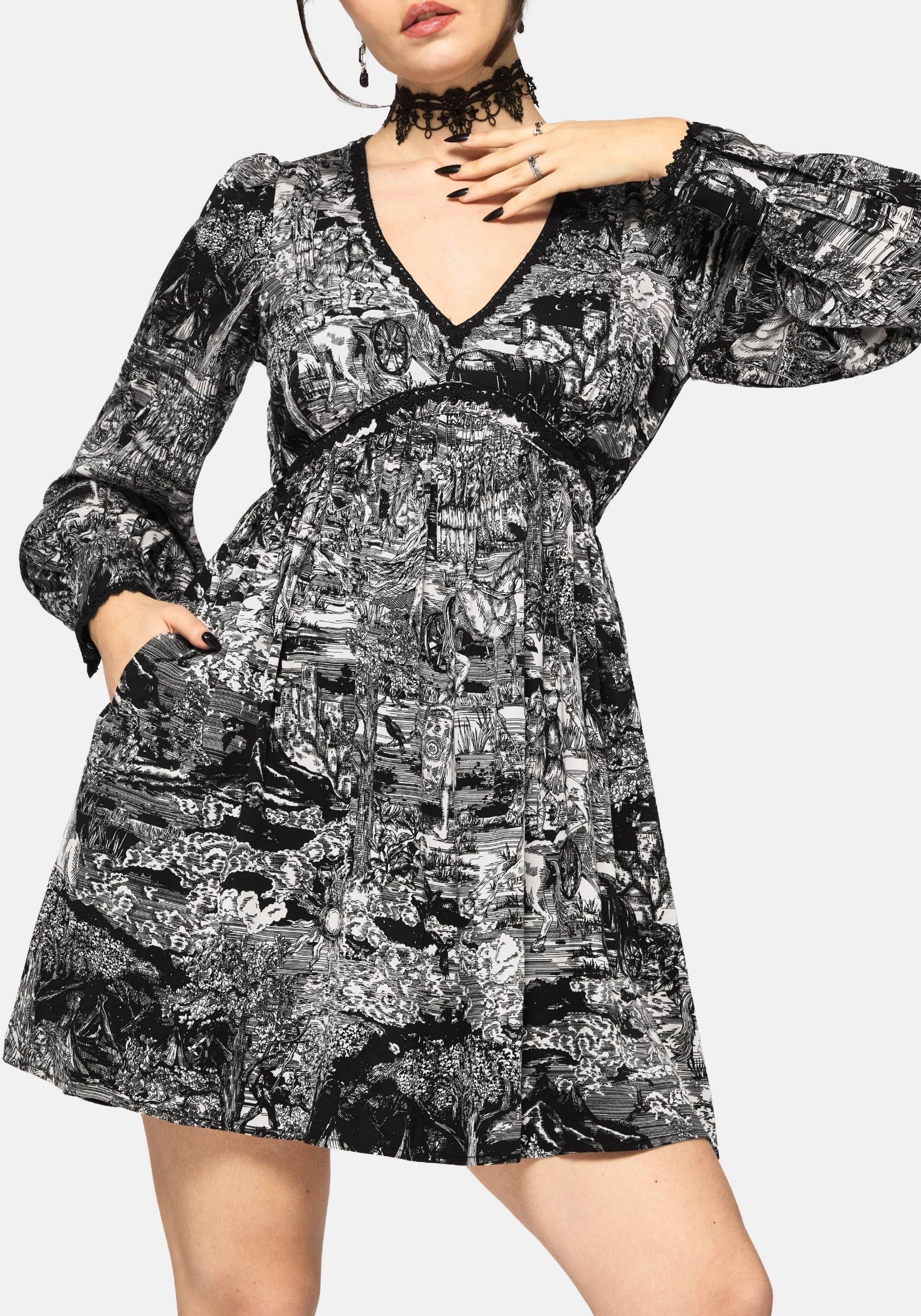 DR3452_BOUDICAPRINTEDMINIDRESS_1320crop_1