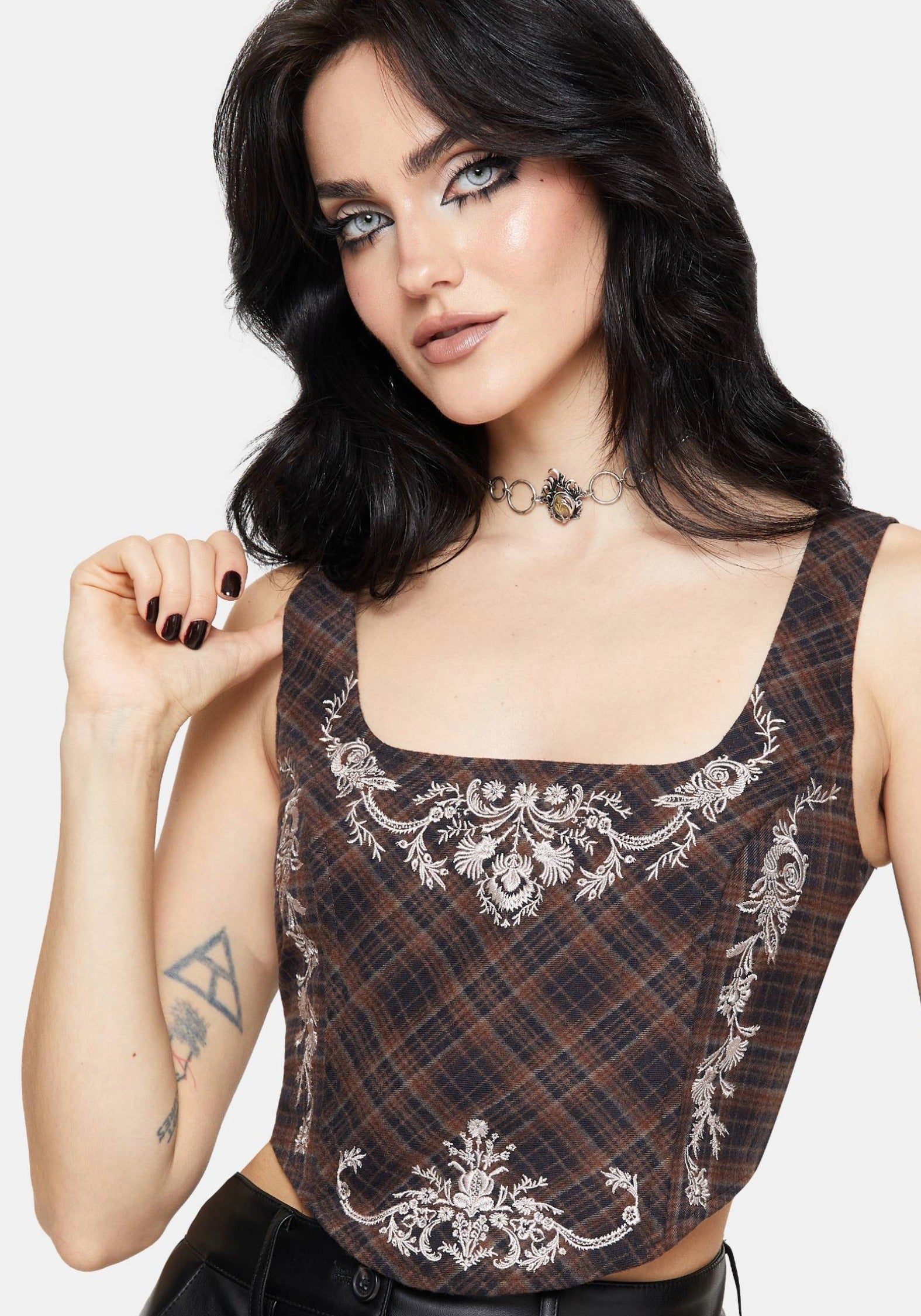 TO3540_BLADEBORNCHECKEMBROIDERYSQCORSET6674crop